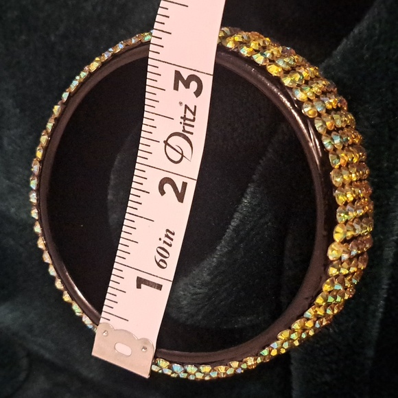 Rhinestone Sparkled Bling Chunky Bangle - Picture 5 of 6